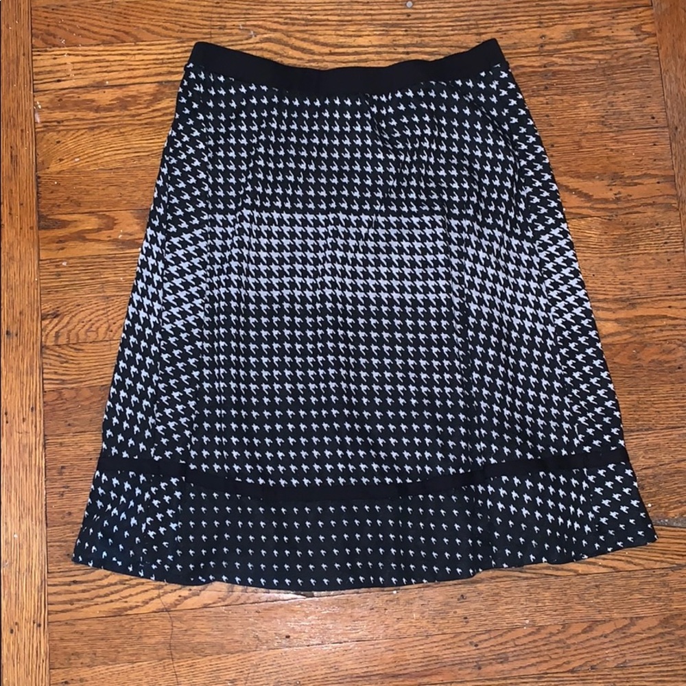 Flowy Black and White Professional Skirt